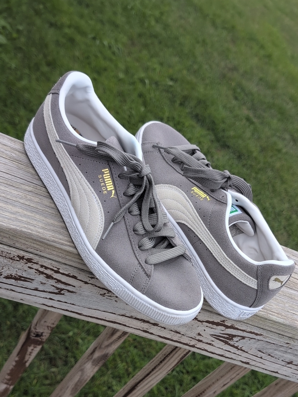 Puma Men's Suede Sneakers in Grey and Off-White